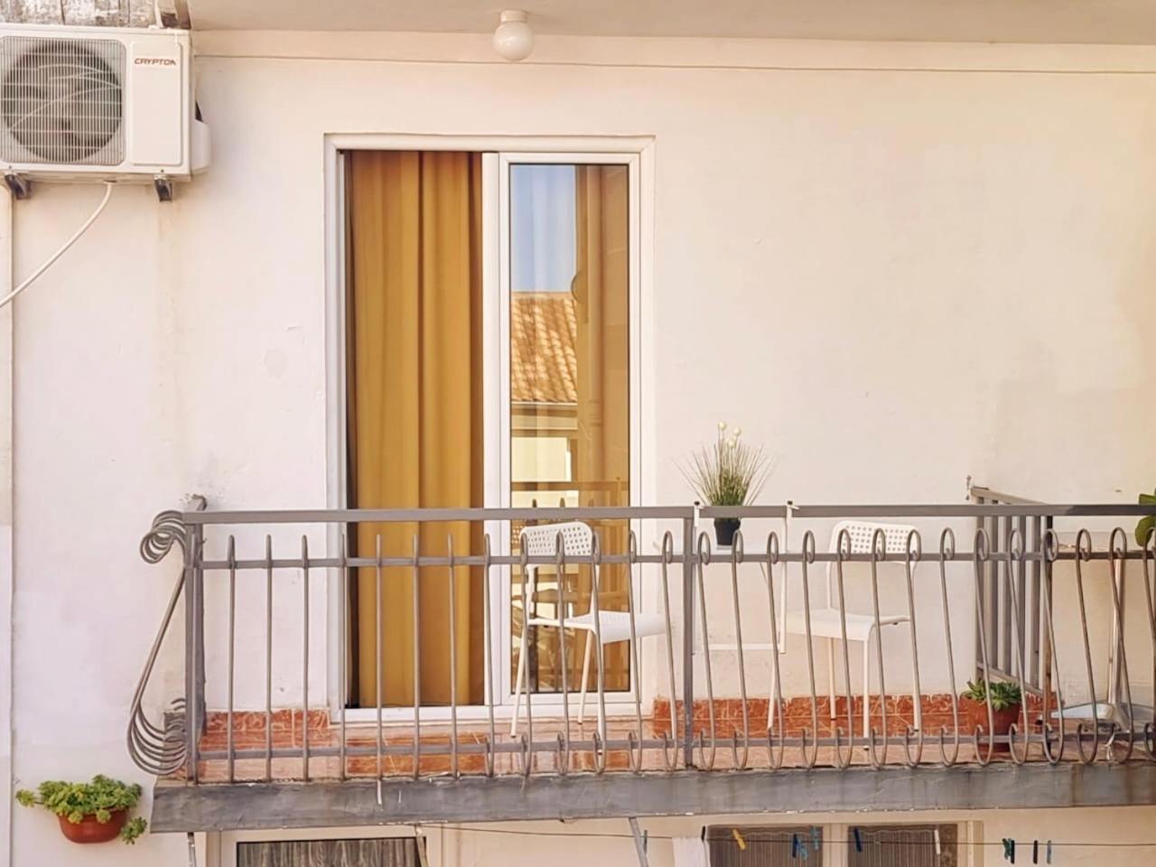 Studio Apartman Na Plazi Rafailovici Exterior photo